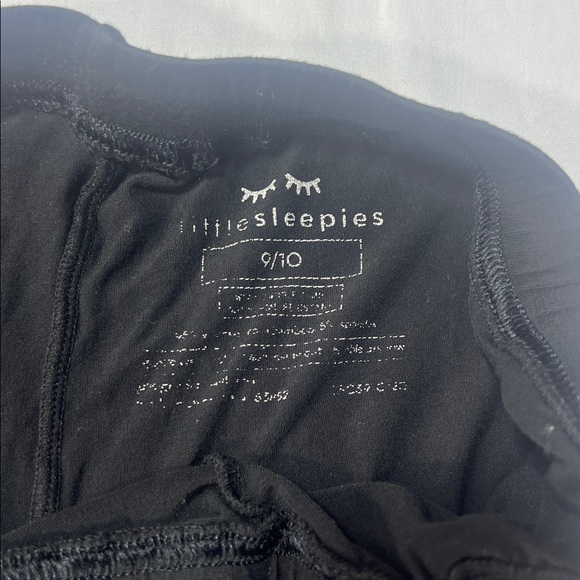 Little sleepies youth 9/10 all black Jammie’s - Picture 4 of 6